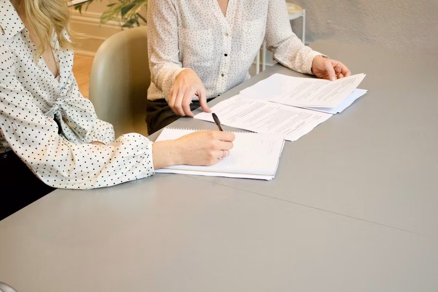 Contratos e Assessoria